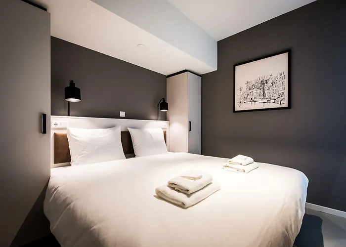 Yays East By Numa Aparthotel