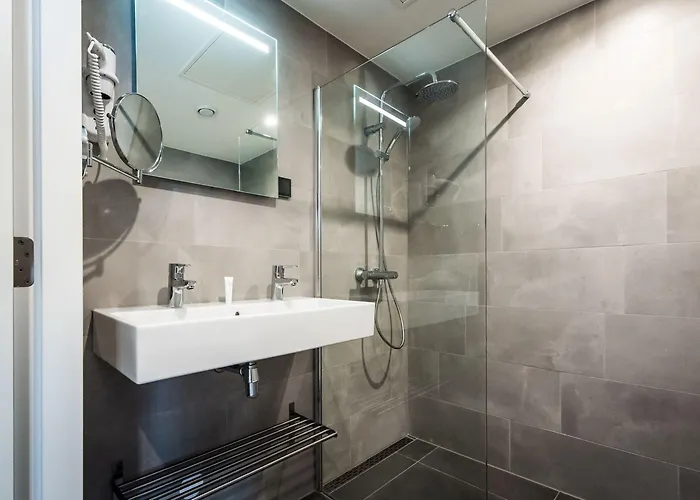 Aparthotel Yays East By Numa