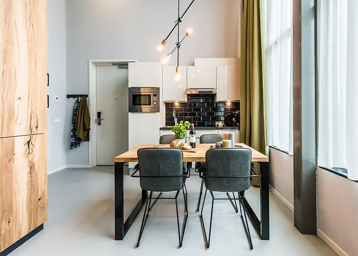 Aparthotel Yays East By Numa 4*