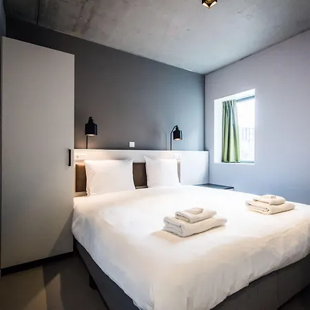 Yays East By Numa Apartmanhotel