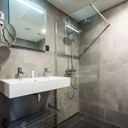 Aparthotel Yays East By Numa