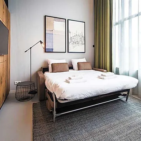 Yays East By Numa Aparthotel