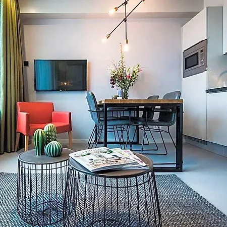 Aparthotel Yays East By Numa