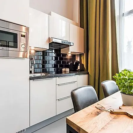 Yays East By Numa 4*