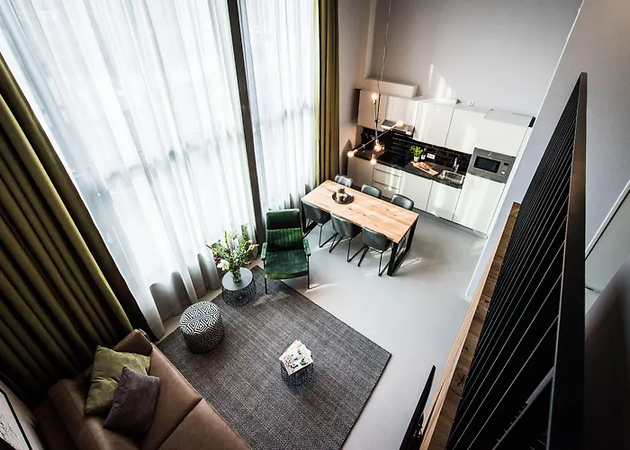 Yays East By Numa 4*