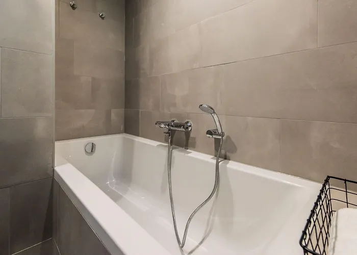 Aparthotel Yays East By Numa