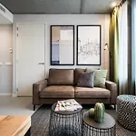 Yays East By Numa 4*