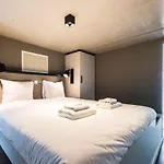 Yays East By Numa شقة فندقية 4*