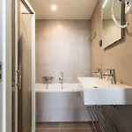 Yays East By Numa 4*