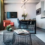 Yays East By Numa شقة فندقية 4*