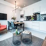 Yays East By Numa شقة فندقية 4*