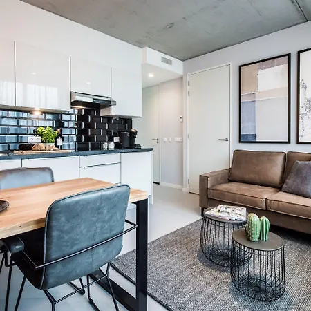 Yays East By Numa Lägenhetshotell 4*