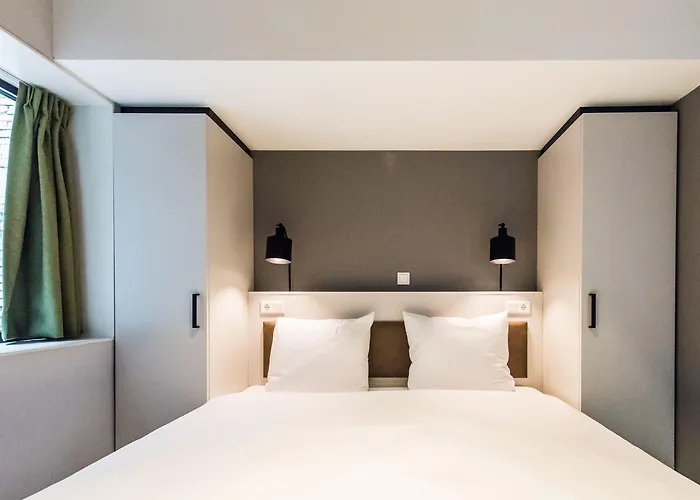 Yays East By Numa 4*