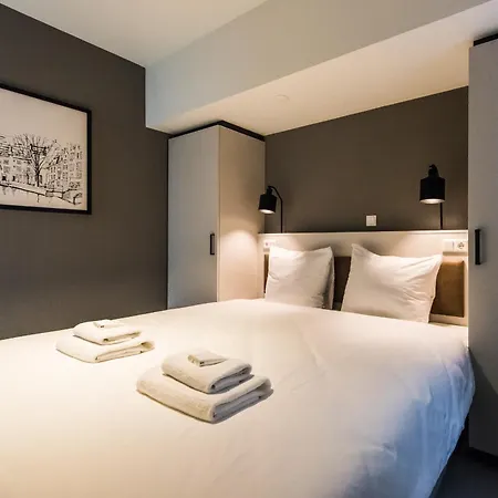 Short Group Eastern Docklands Aparthotel 4*