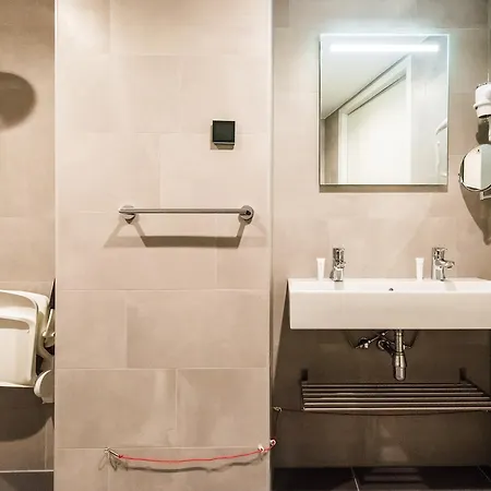 Short Group Eastern Docklands 4* Amsterdam